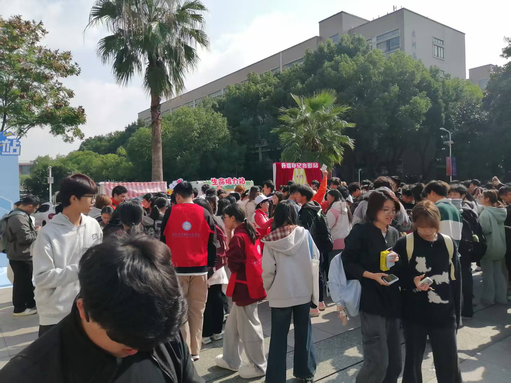 6d3d956c43c2215e80393623d9b6ee1f.jpg 2.jpg